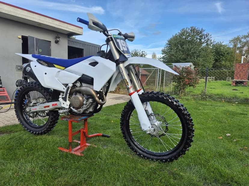 Husqvarna 250 FC 2023.