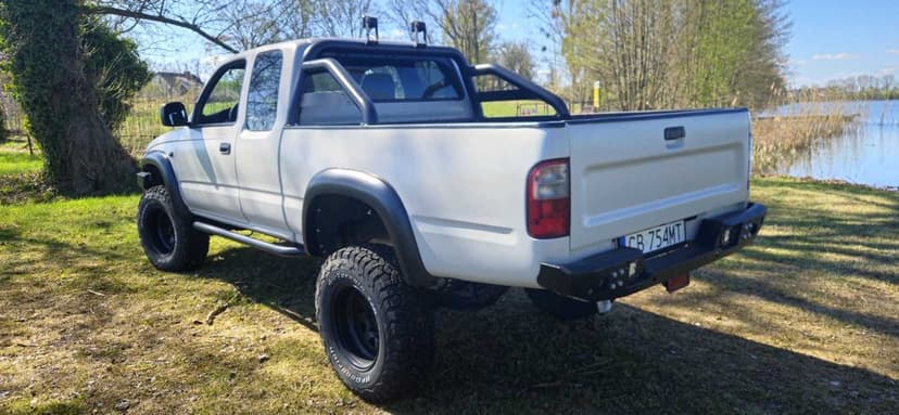 Toyota Hilux 1999 2.4 TD