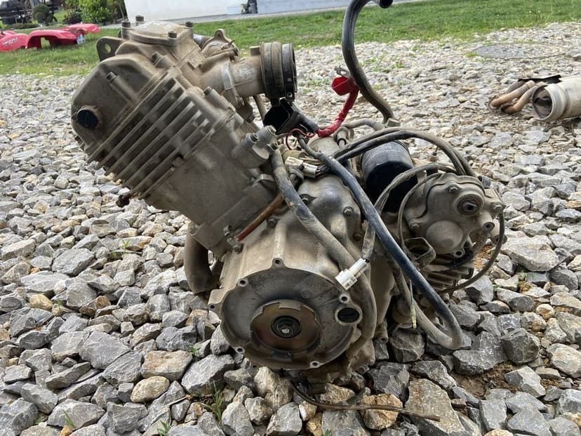 Yamaha grizzly 660 silnik głowica kartery tłok magneto stator dzwon