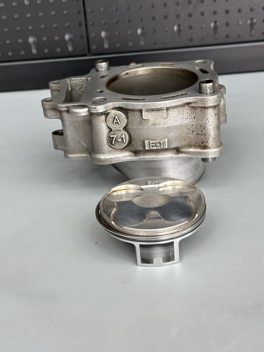 Cylinder + Tłok HONDA CRF250 R 10-17