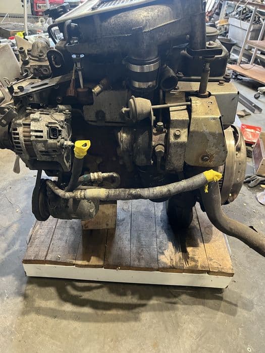 Silnik nissan navara terano 2.5 dti