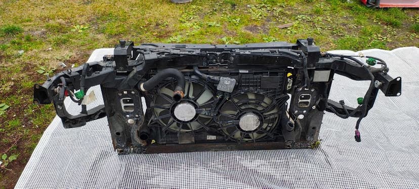 jeep cherokee KL 2.0 mtj manual  pas przedni chłodnice komplet