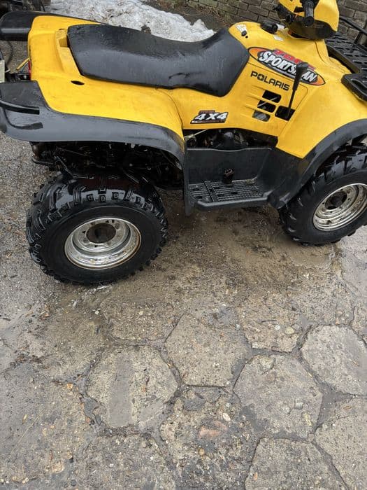 Quad polaris sportsman 700 wyciągarka warn, pług do śniegu