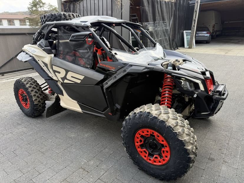 Can am maverick x3 fv