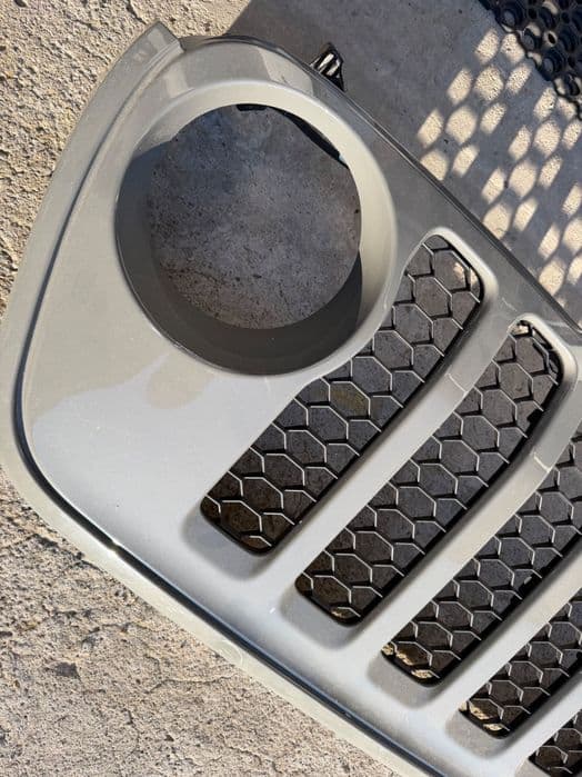 Grill/Atrapa Jeep Wrangler Oryginał Mopar