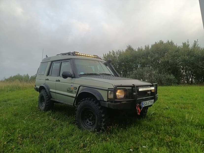 Land Rover Discovery 4.0 V8 LPG Off road
