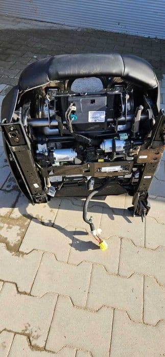 fotel pasażera skóra Jeep Cherokee KL lift po 19r