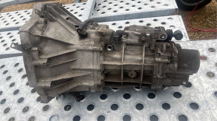 Suzuki Jimny 1.5 DDIS skrzynia biegów  86 ps