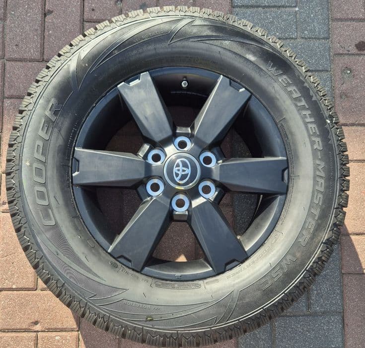 Koła Felgi Aluminiowe TOYOTA LAND CRUISER 18" 6x139,7 ET60 NOWE !