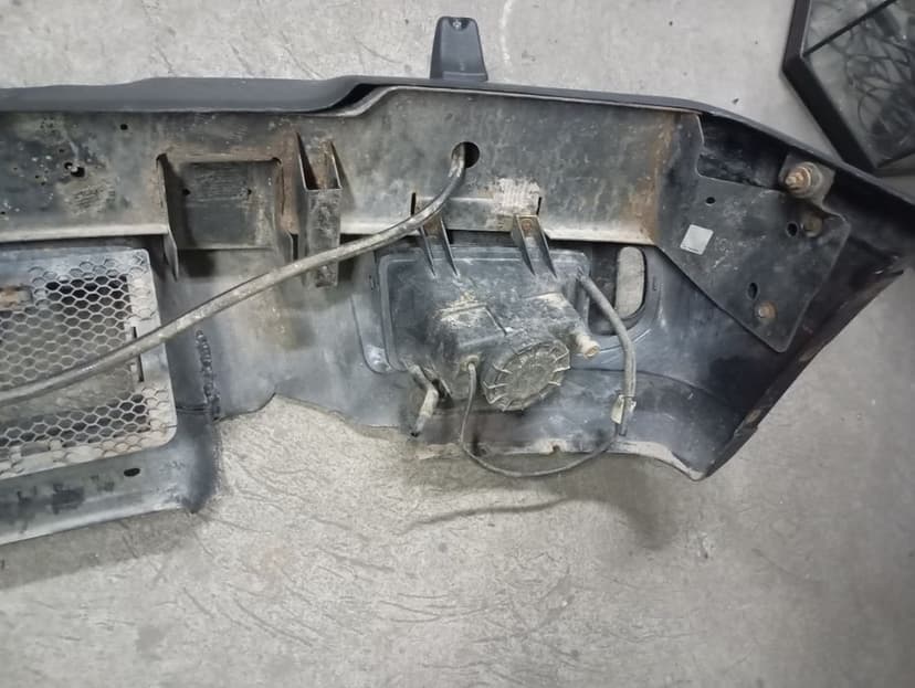 Zderzak przedni Land Rover Discovery 2