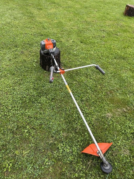 Kosa spalinowa HUSQVARNA 323 R II