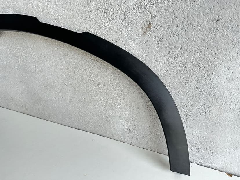 Land Rover Defender L663 20-  Listwa Błotnika Lewa Tył L8B2-290E23-AX