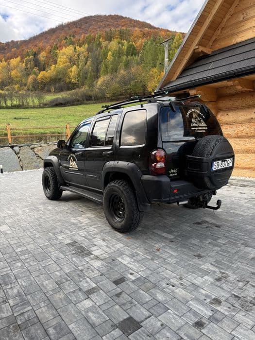 Jeep cherokee jeep liberty 4x4 automat 2.8 crd