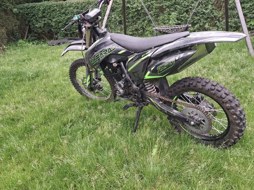 Cross alfarad t7 250cc 41mth honda kawasaki xtr chińczyk yamaha kxd