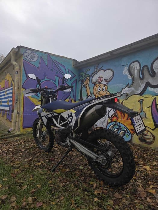 Husqvarna 701 Enduro 2017 KTM 690