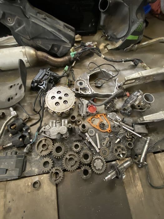 Części kawasaki kxf250  2011 kx250f