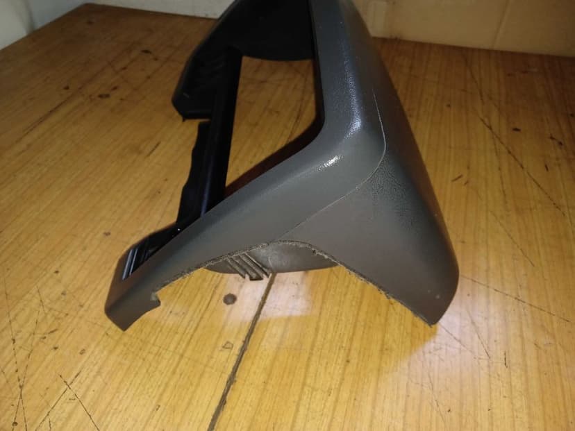 Nissan Patrol Y60 obudowa licznika szara lub brązowa