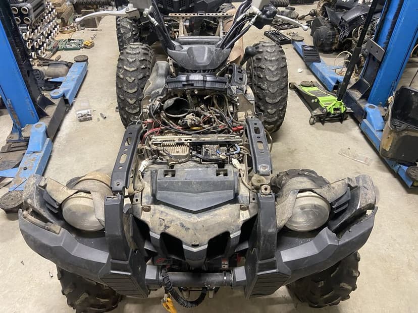 Częśći silnik dyfer plastiki lampa grill Yamaha grizzly koła licznik