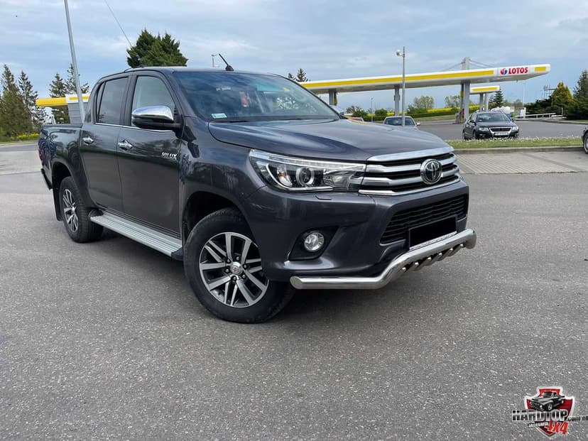 Orurowanie Toyota Hilux, rozłożyste z grillem, 2021+