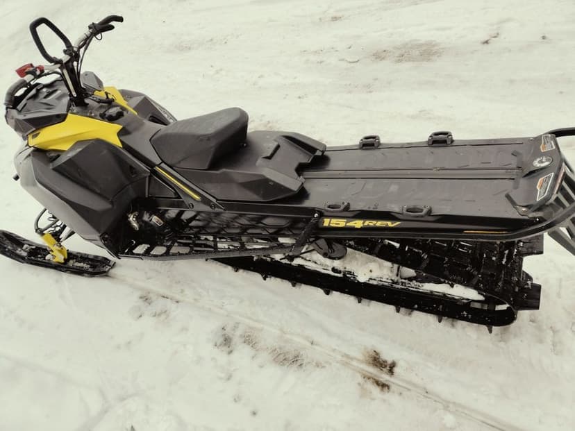 SKi doo 850 etec 154cale skuter śnieżny