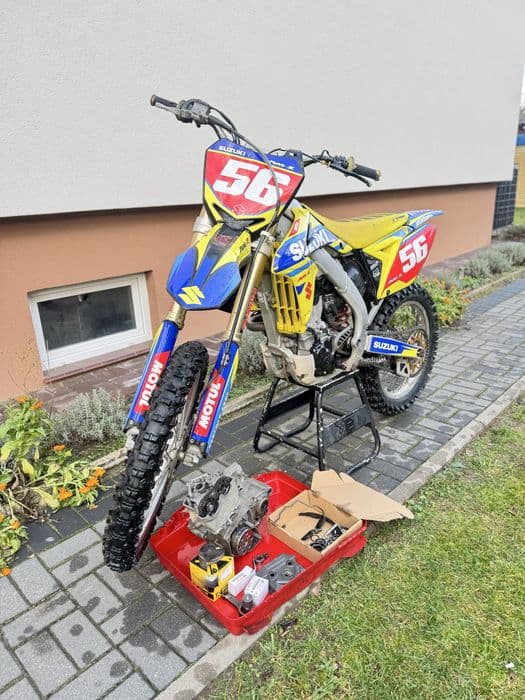 Do sprzedania Suzuki RM-Z  wtrysk