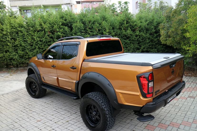 OUTLET - Roleta aluminiowa paki srebrna Nissan Navara NP300 D23 2015-