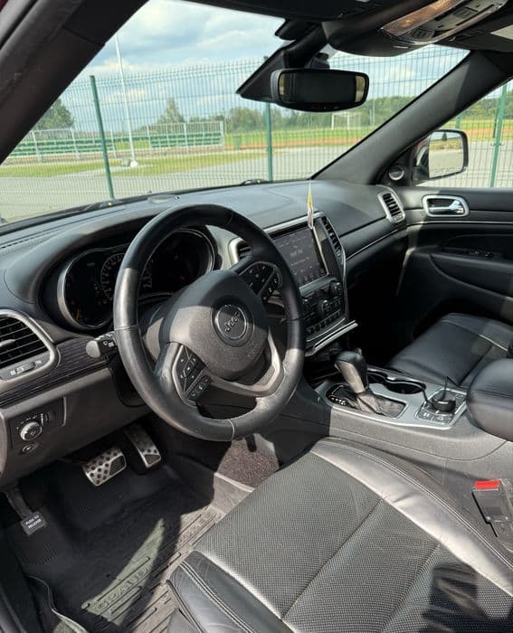 Jeep Grand Cherokee Overland Attitude