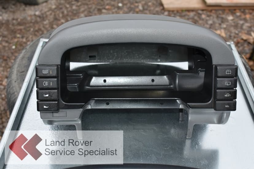 Obudowa licznika daszek Land Rover Discovery II 98r.–04r.