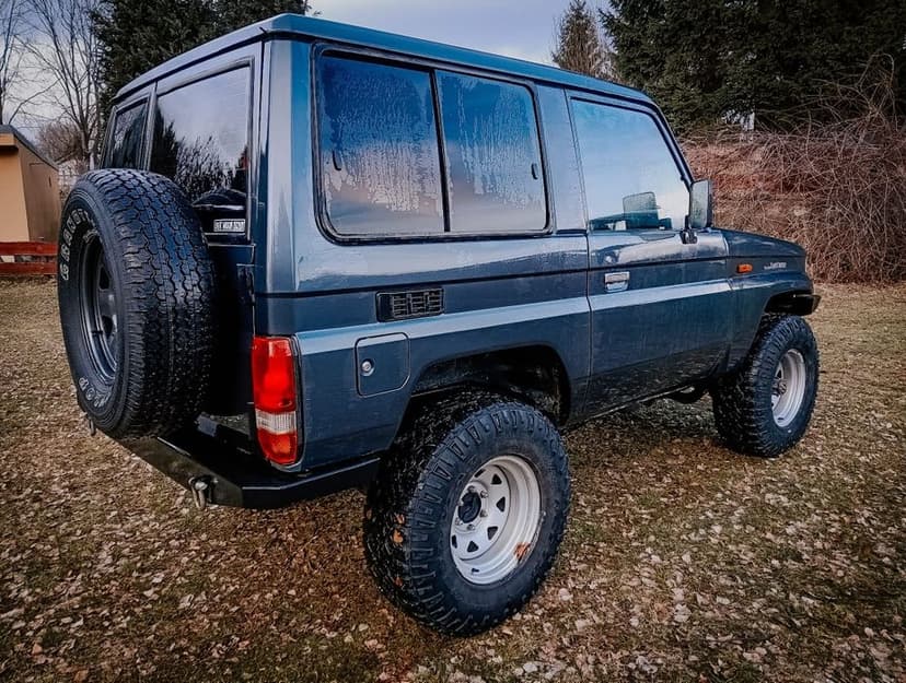 Toyota Land Cruiser lj70