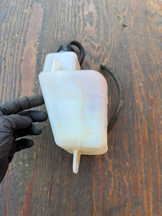 zbiorniczek plynu wyrownawczy chlodnicy kawasaki kfx 700 r 04-11