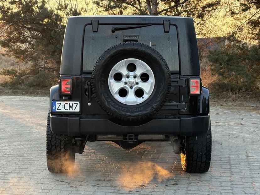 Jeep Wrangler Sahara JK 3.8 V6 UNLIMITED lift 2,5” koła 35”