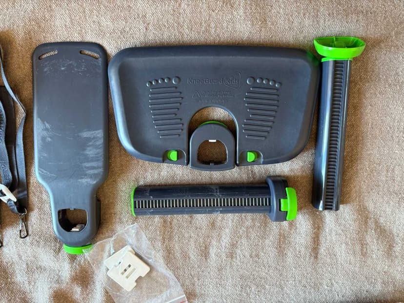 KneeGuardKids 3 podnóżek do fotelika