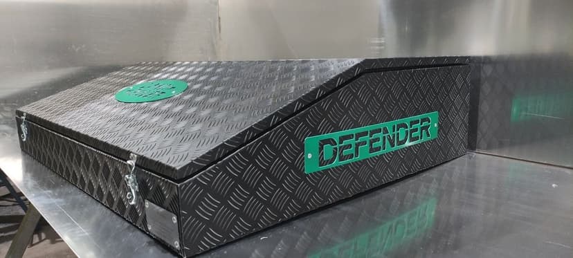 Skrzynia aluminiowa dachowa land Rover Defender Discovery