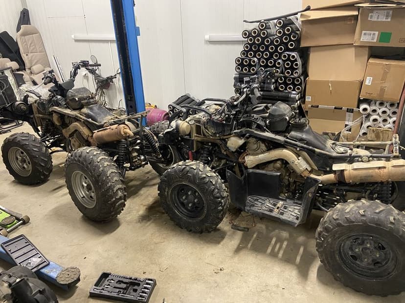 Częśći plastiki połoś lewa prawa wahacz zwrotnica Yamaha grizzly 700