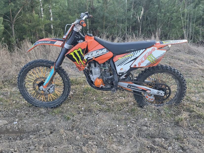 -- KTM SX-F 250 --