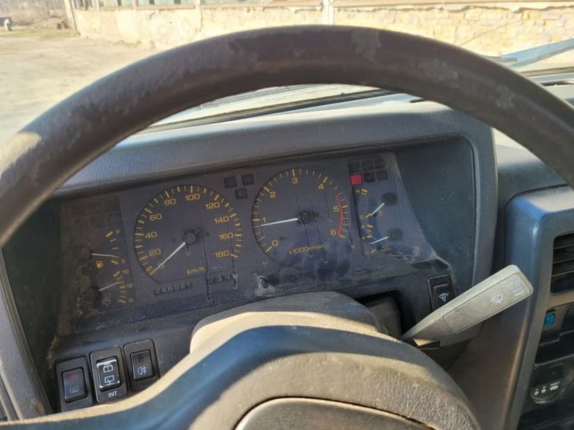 Nissan Patrol Y60 Zdrowy Gotowy w Teren