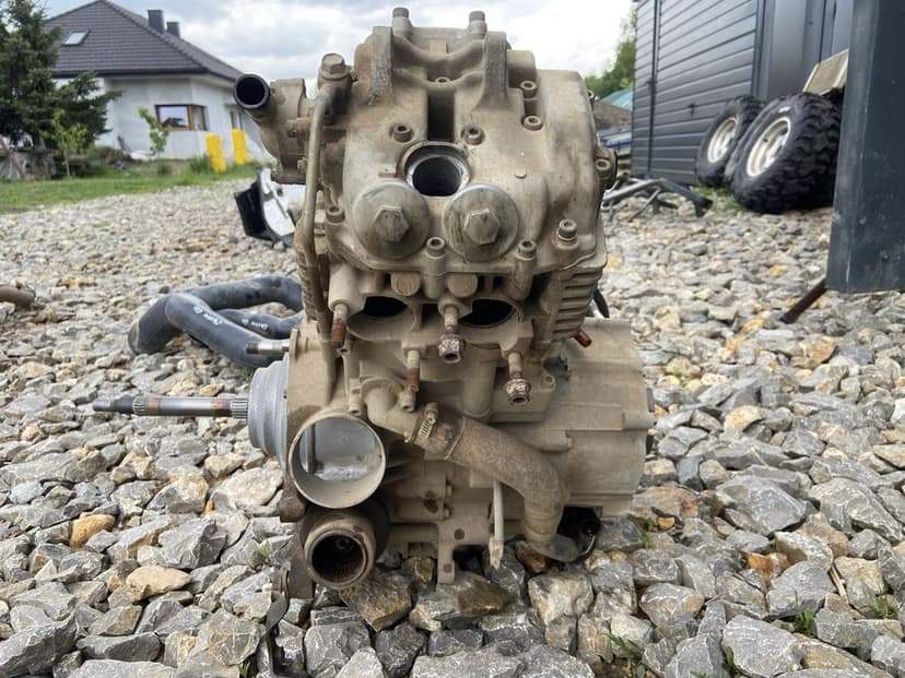 Yamaha grizzly 660 silnik głowica kartery tłok magneto stator dzwon