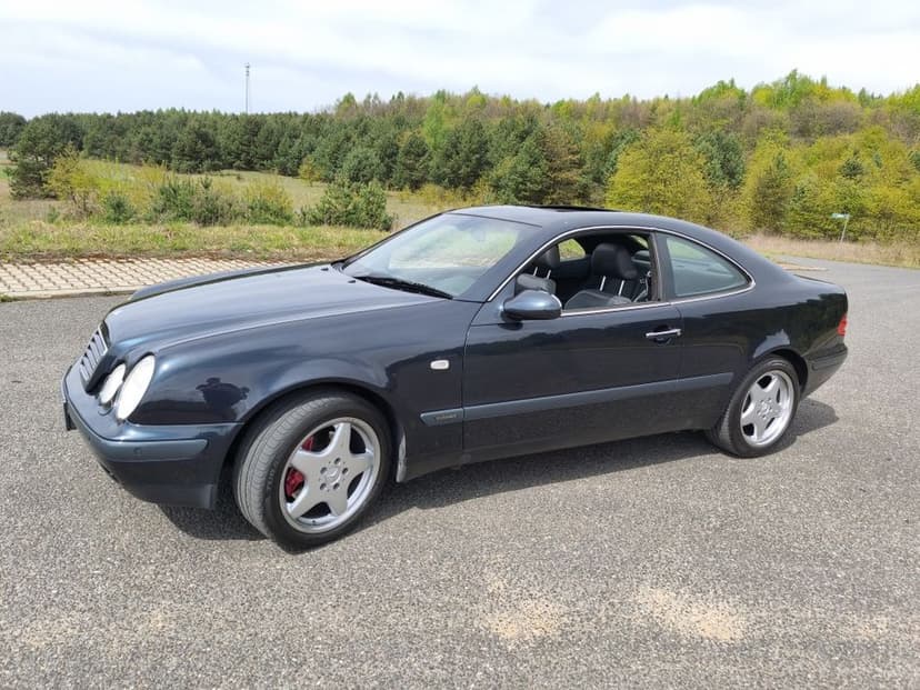 Mercedes CLK430 V8