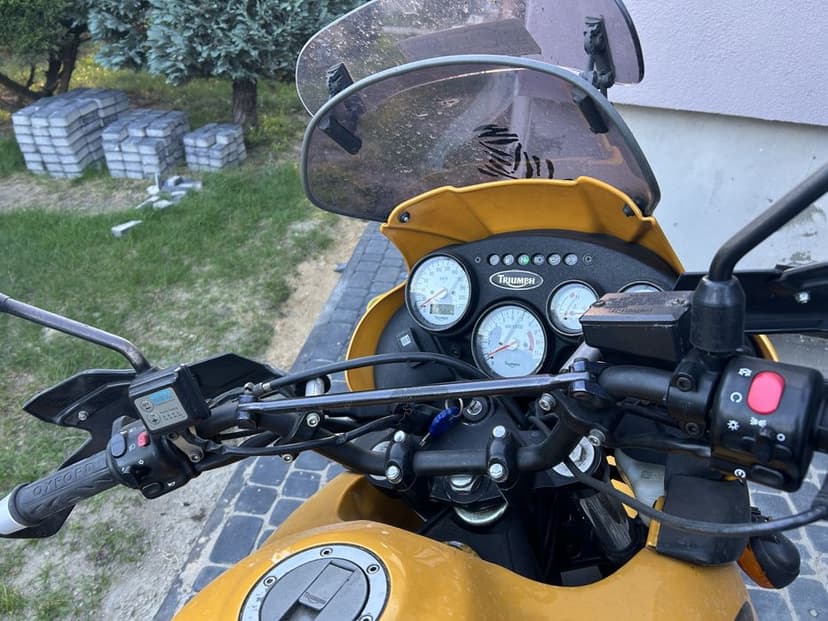 Triumph Tiger 855i Turystyczny Enduro