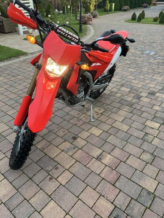 Sprzedam Honda CRF 250 L z malym przebiegiem