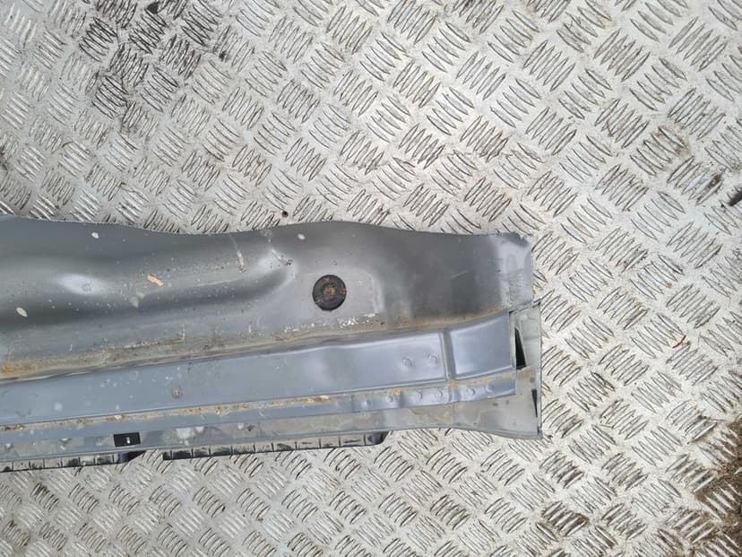 Suzuki Jimny IV 22r pas tył słupek lewy tylny karoseria