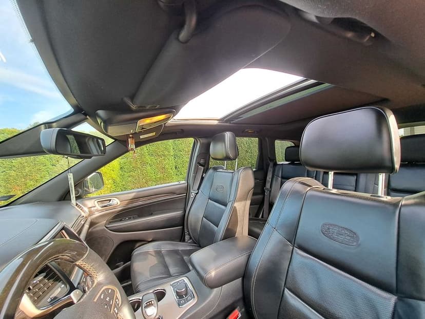 Sprzedam jeep grand cherokee