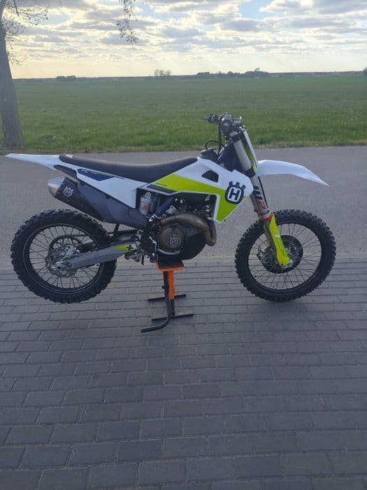 Husqvarna FC 450 2021 R. Polecam !!!