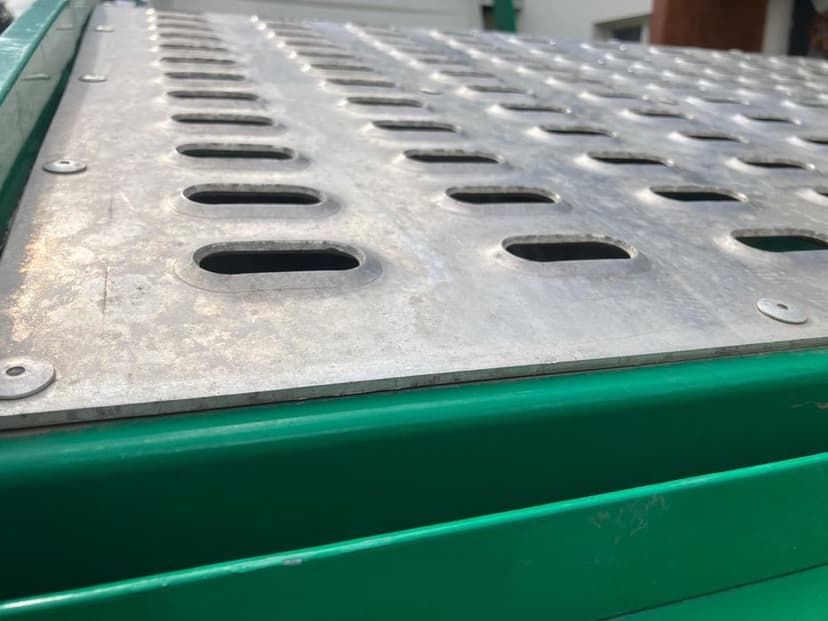 Volkswagen Transporter 2,5 TDI 130 km laweta