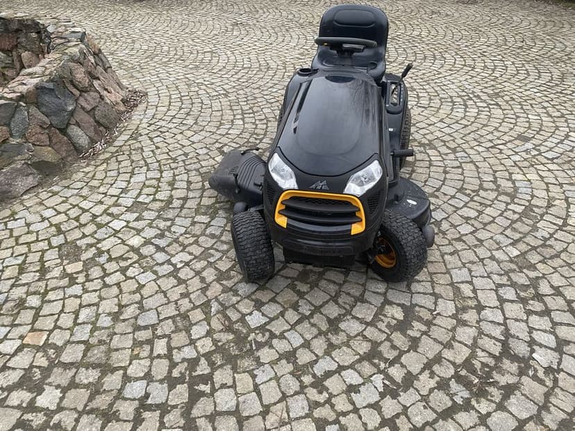 MC CULLOCH M200-117T(husqvarna) , traktorek kosiarka, 20 koni jak nowa