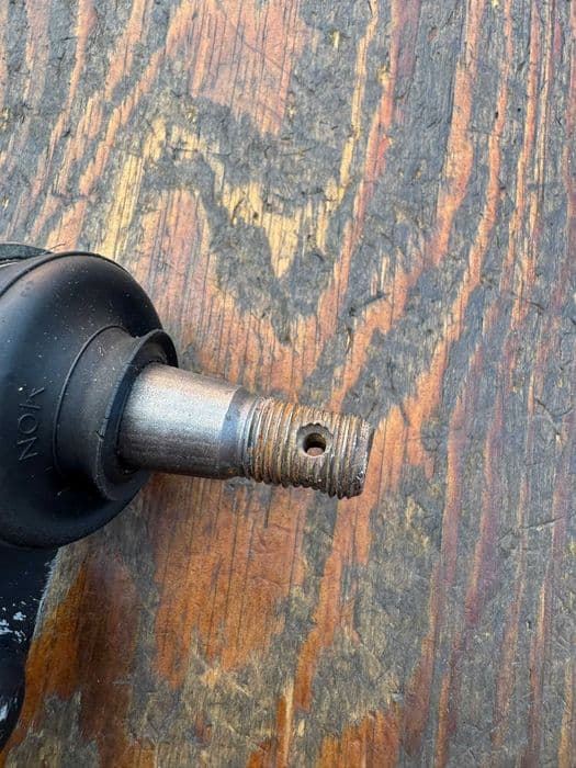 wahacz gorny lewy zawieszenia kola kol Kawasaki kfx 450 r 08-14