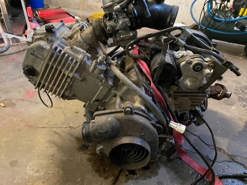 Wszytkie części QUAD YAMAHA GRIZZLY RHINO 660 Silnik Skrzynia Głowica