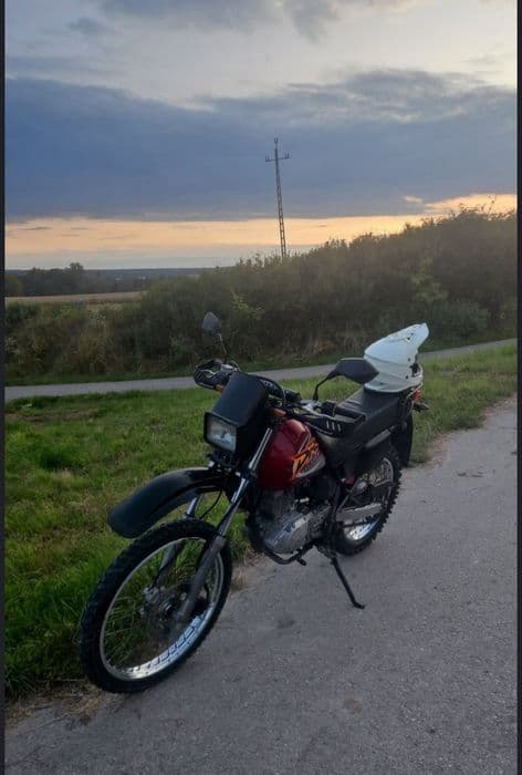 Sprzedam Suzuki dr 125