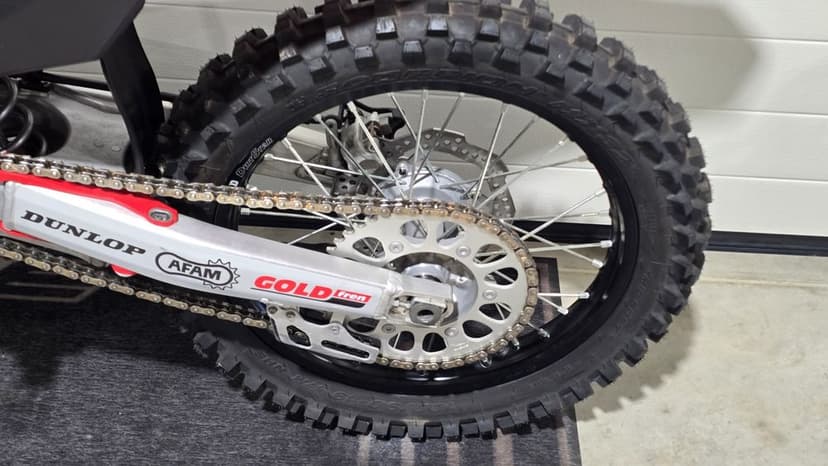 Honda CRF 250  2025r 50mth od nowości Transport! Raty!