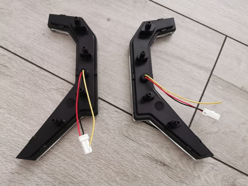 Polaris rzr 1000 lampa lampy kierunek obrysowa łezka reflektor